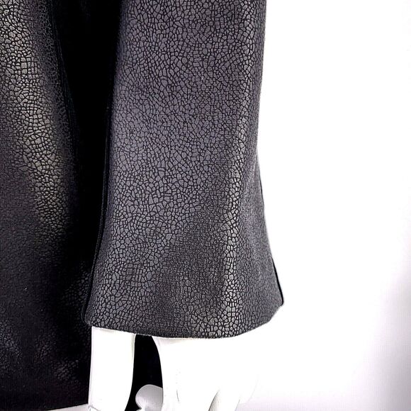 Chicos Travelers Black Textured Wet Look Slinky Open Front Cardigan Shirt Sz 1 M - Picture 3 of 8